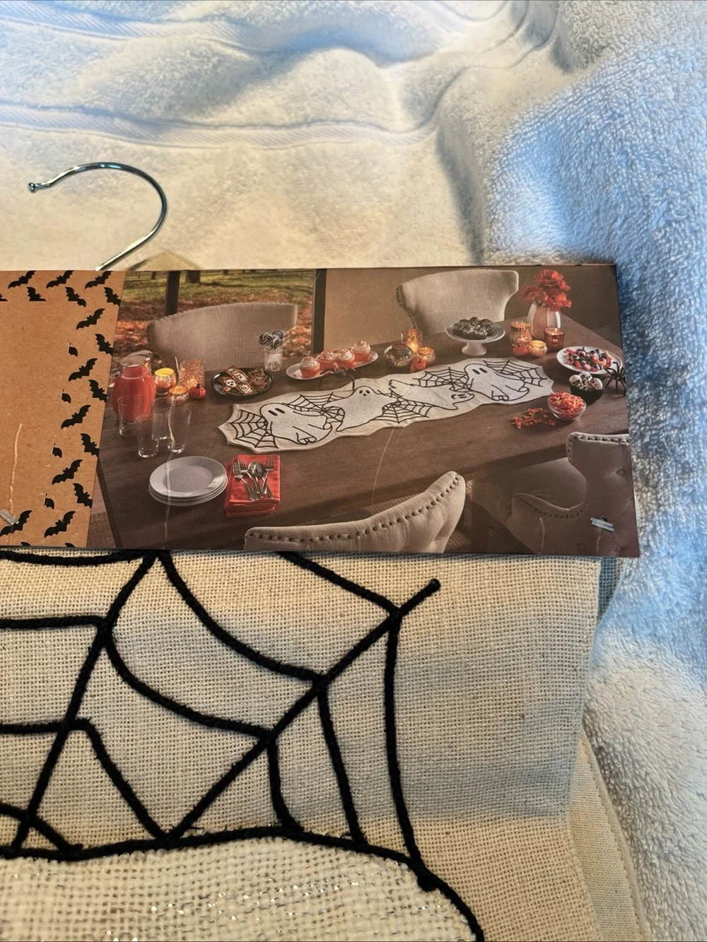 cupcakes & cashmere playful ghost